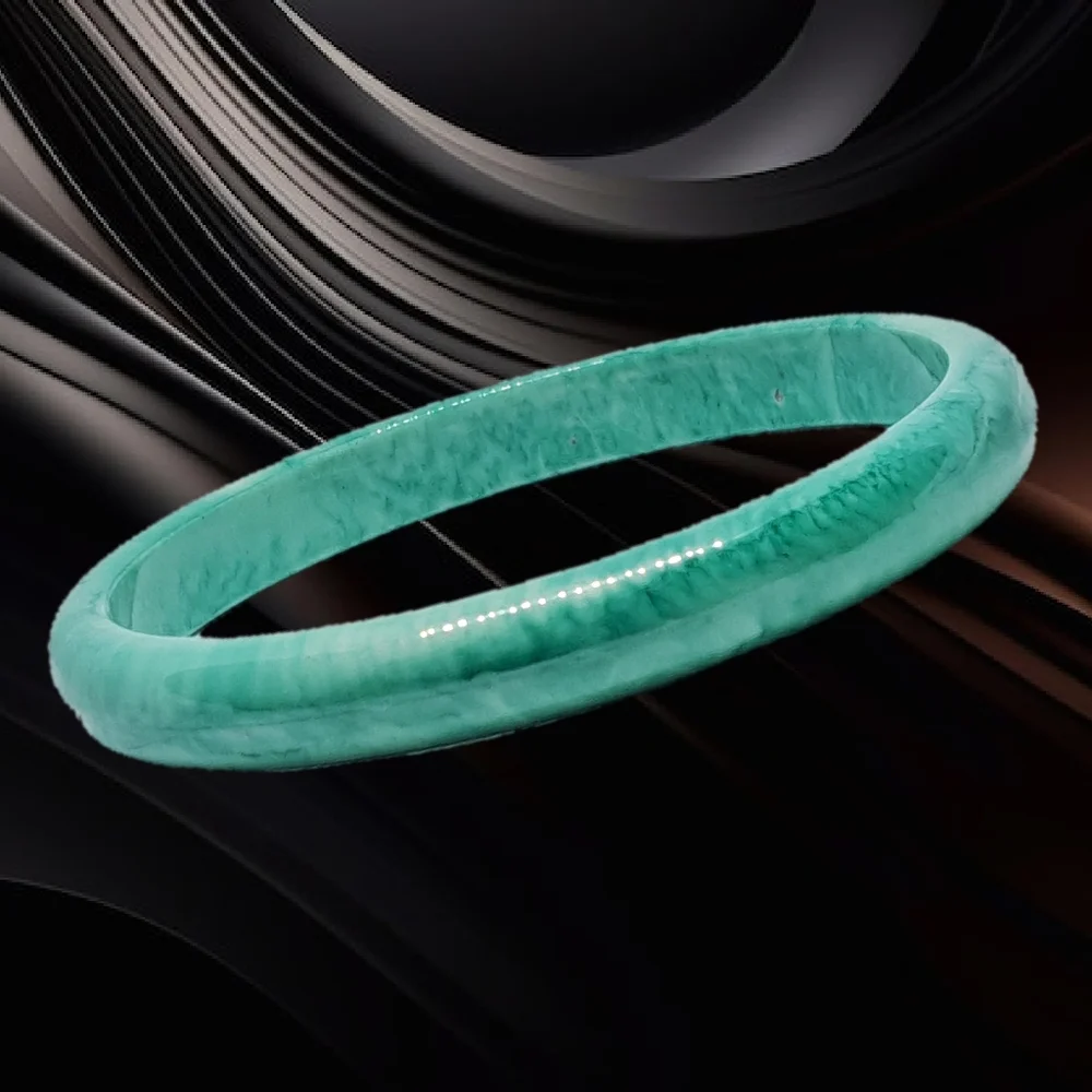 🎄10/$20.  Green Faux Marble Bangle Bracelet